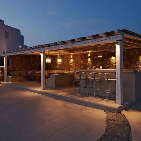 The Mykonian Escape Pszarú