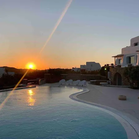 The Mykonian Escape Villa Psarou (Mykonos)