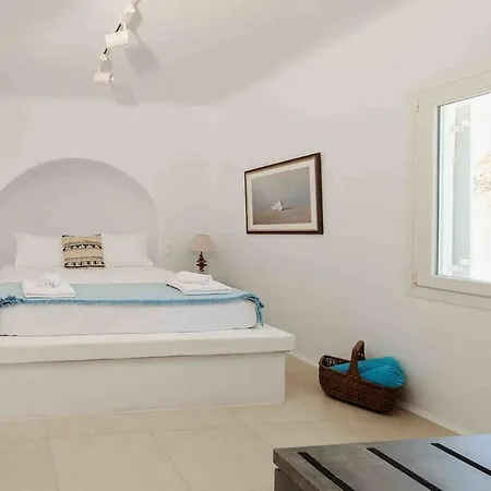 The Mykonian Escape Psarou (Mykonos)