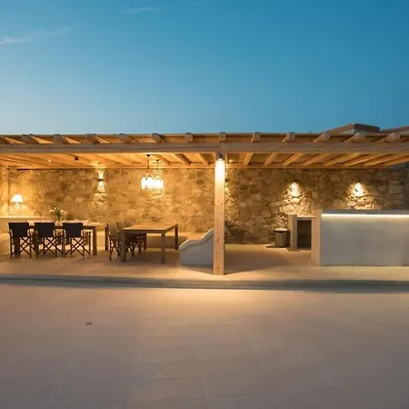 The Mykonian Escape * Psarou (Mykonos)