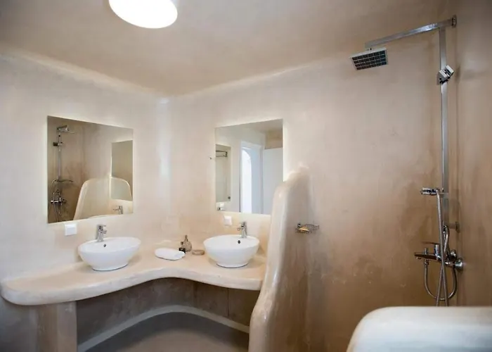 The Mykonian Escape *